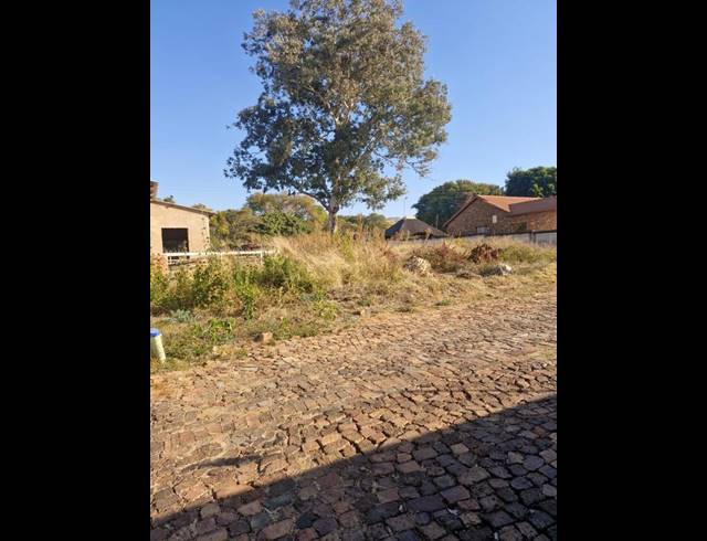 LAND FOR SALE IN CHANTELLE